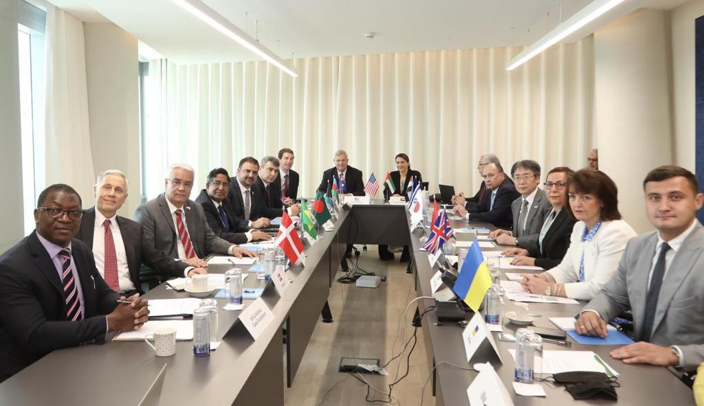 اجتماع وزيرة تغير المناخ الإماراتية ووزير الزراعة الأمريكي