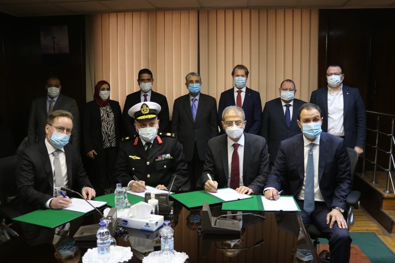 الشركة القابضة للكهرباء مذكرة تفاهم مع شركة ترسانة الإسكندرية