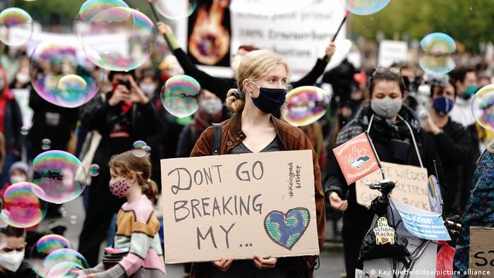 النساء في مقدمة صفوف الاحتجاج ضد أضرار المناخ