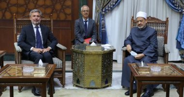 شيخ الأزهر يستقبل السفير الإيطالي