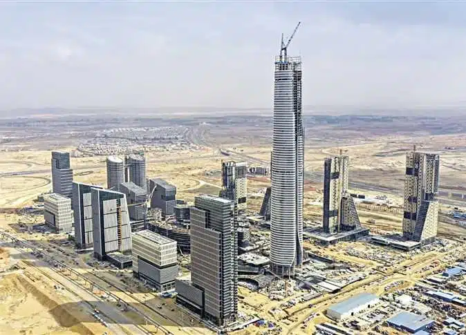 العاصمة الإدارية تتحول إلى مركز صناعي جديد بمشروع بولاريس