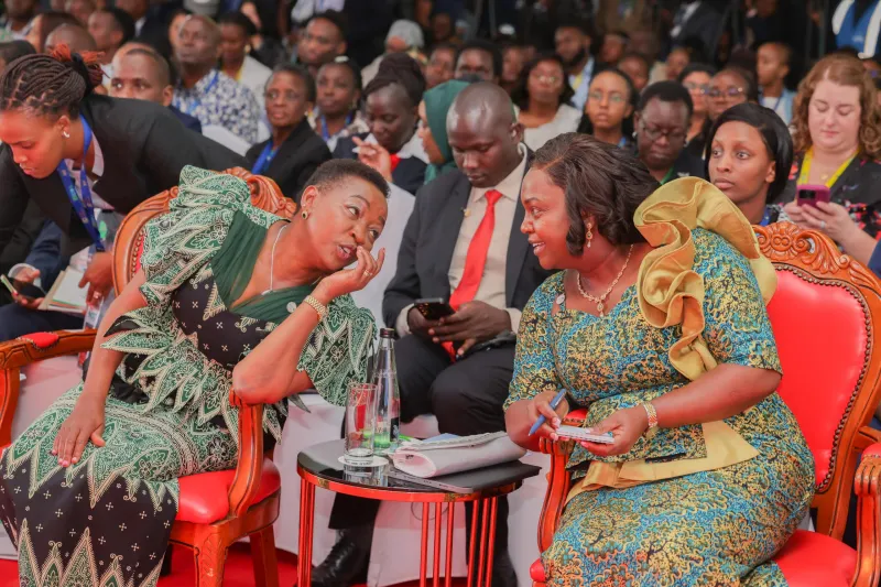 السيدة الأولى لكينيا راشيل روتو والسيدة الأولى لجمهورية بورندي