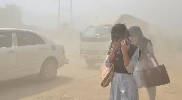 خطر تعرض الأطفال والشباب للتلوث