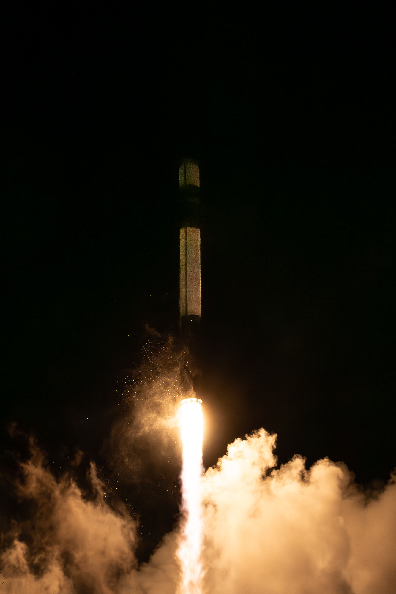 صاروخ إلكترون صنعته شركة تدعى Rocket Lab
