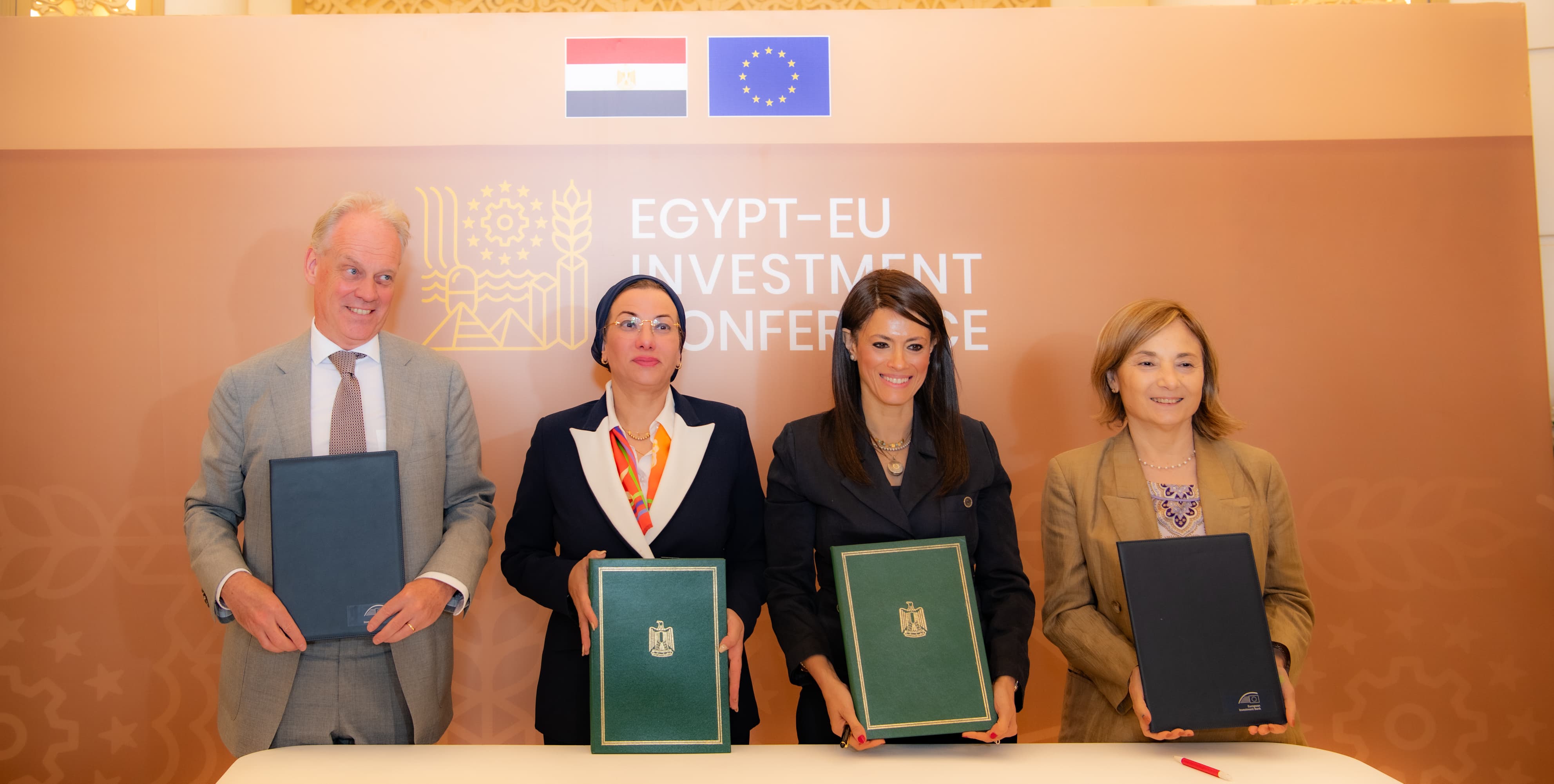 اتفاقية برنامج الصناعة المستدامة الخضراء مع الإتحاد الأوروبى .