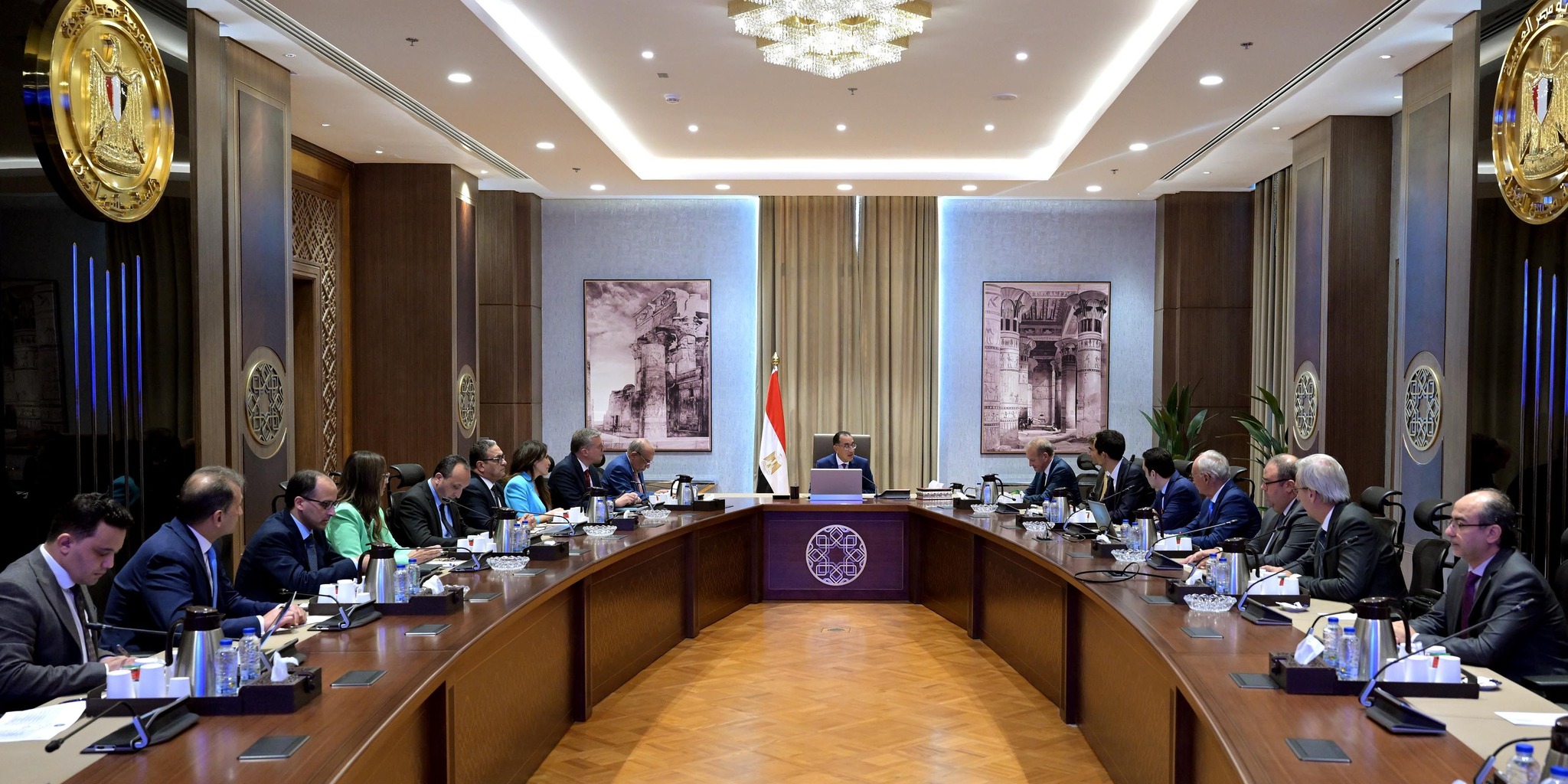 اجتماع رئيس الوزراء وممثلي تحالف عالمي، تقوده شركة جون كوكريل البلجيكية