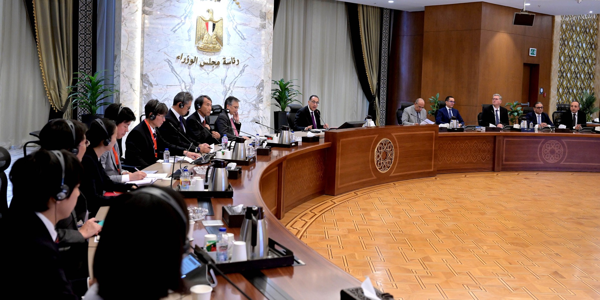 وفدا كبيرا من رؤساء وممثلي منظمات الأعمال ومؤسسات التمويل والشركات اليابانية يلتقي رئيس الخكومة