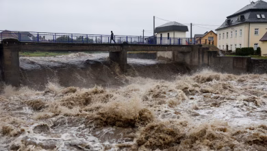 غمرت المياه القرى والبلدات في شرق عدة دول وسط أوروبا