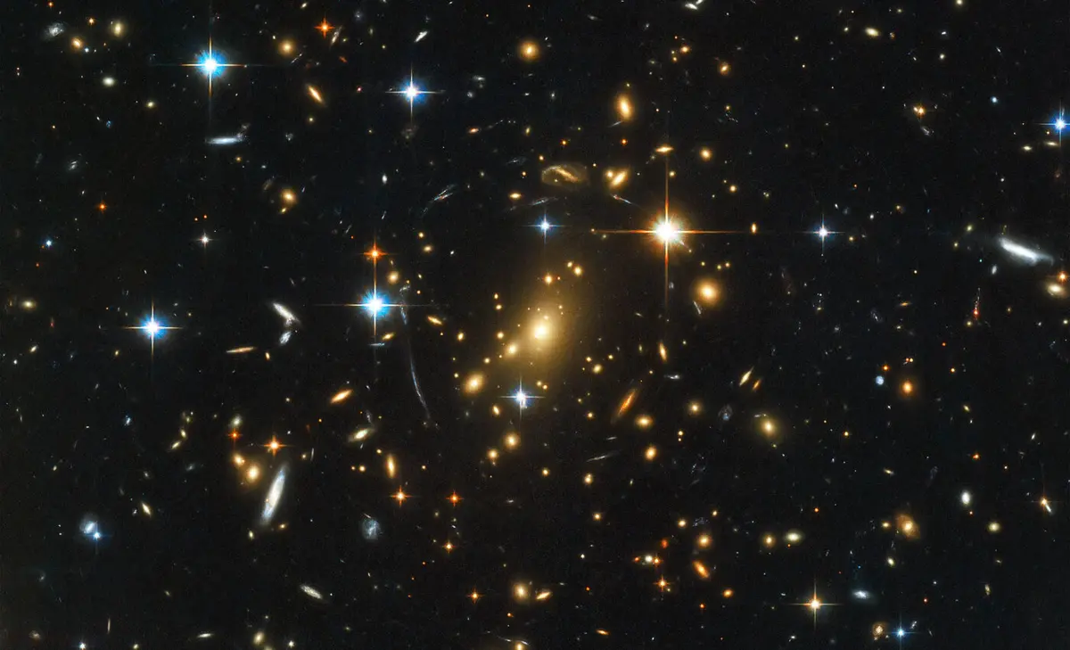 فهم دورة حياة أنظمة النجوم الثنائية القريبة