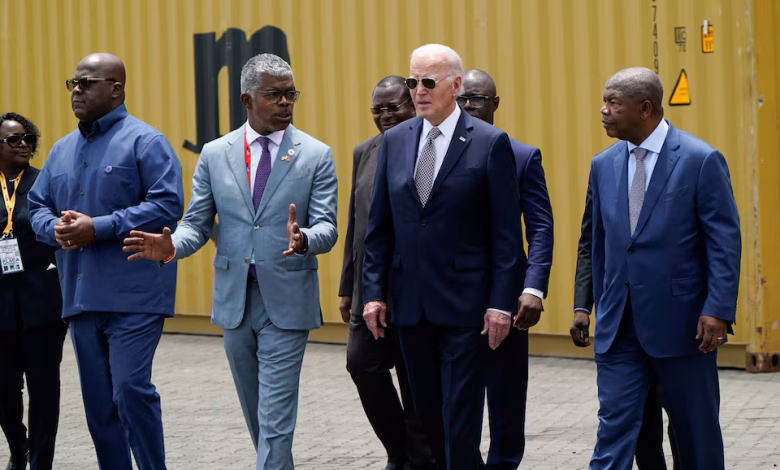 بايدن يصل أنجولا في زيارة لإفريقيا