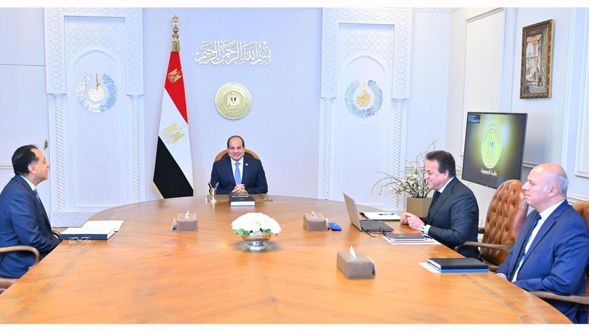 الرئيس السيسي يلتقي رئيس الوزراء ووزير الصحة