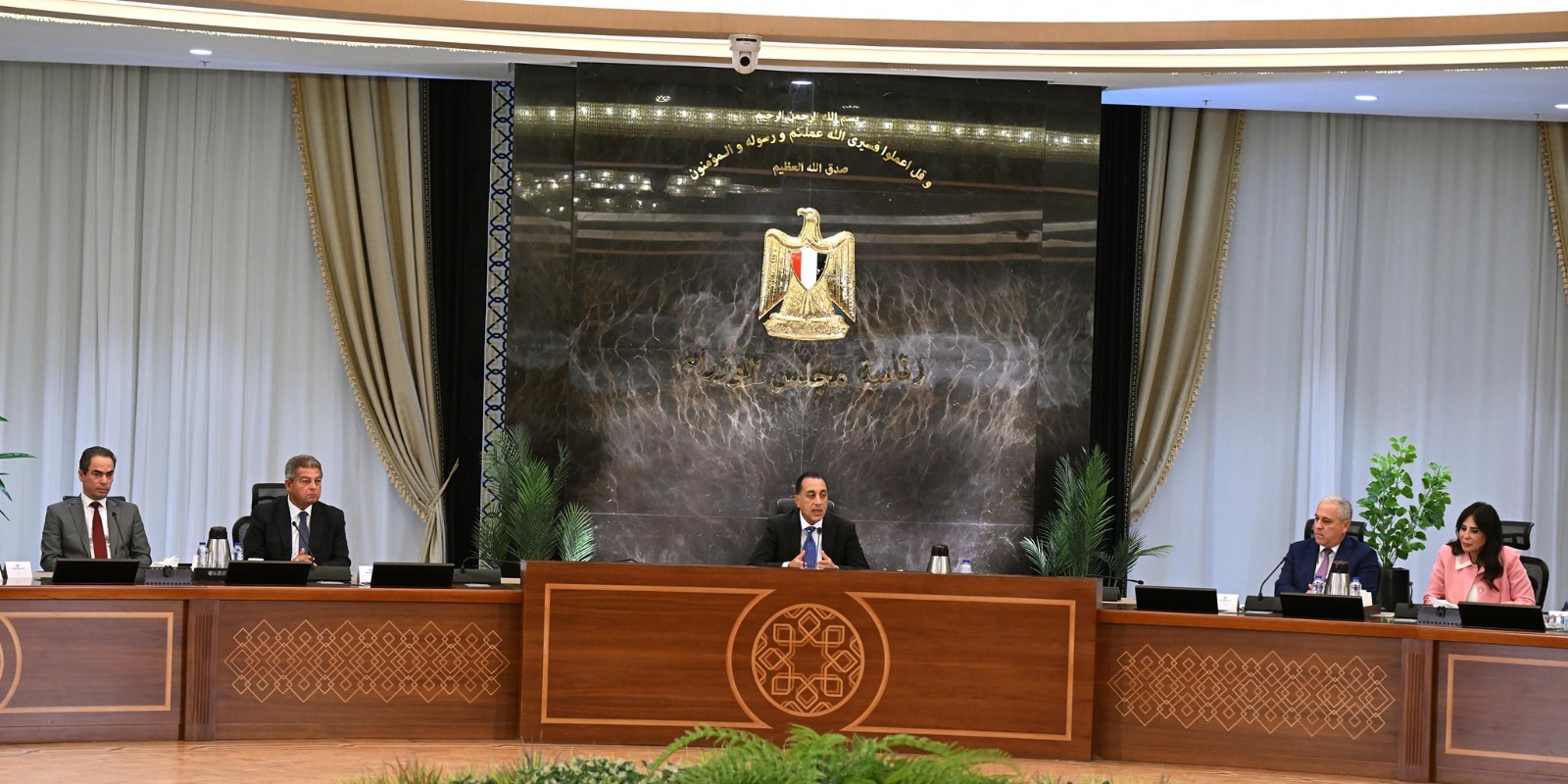 لقاء رئيس الوزراء بالإعلاميين