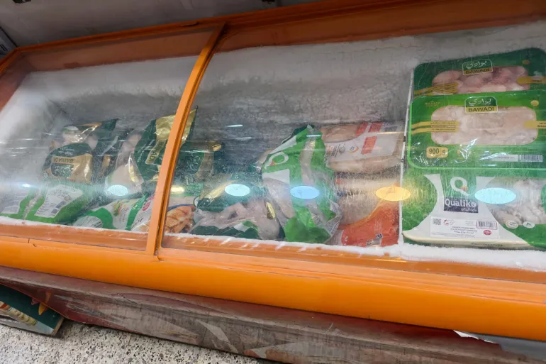 العراق يحظر استيراد الدحاج المجمد