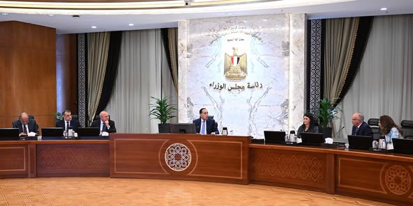 اجتماع المجلس الأعلى للطاقة: متابعة مشروعات الكهرباء والطاقة الجديدة