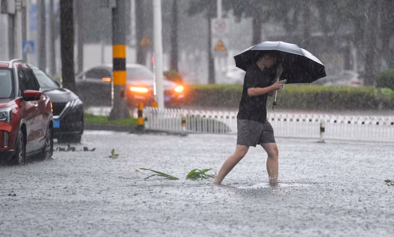 ضرب إعصار ماتمو جنوب الصين