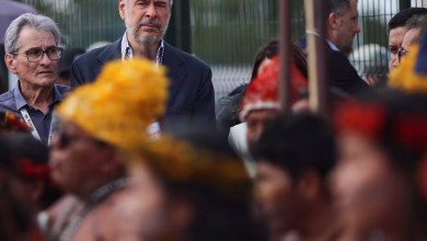 رئيس مؤتمر المناخ يحاول الحوار مع المحتجين من السكان الأصليين cop30