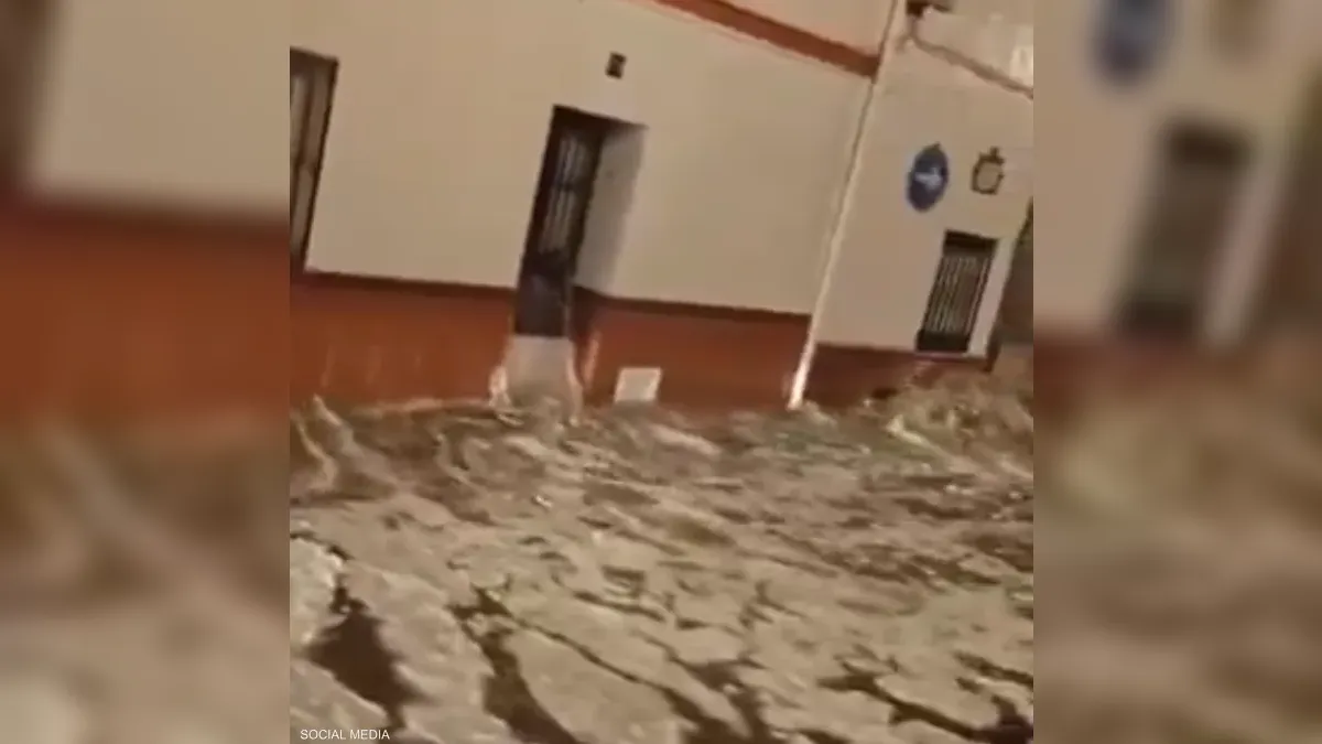 فيضانات مفاجئة تضرب جنوب وشرق إسبانيا بعد أمطار غزيرة،