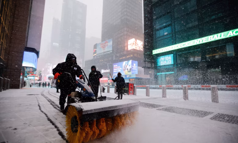 توقعت هيئة الأرصاد الجوية الوطنية تساقط ثلوج كثيفة من وادي أوهايو حتى شمال شرق البلاد