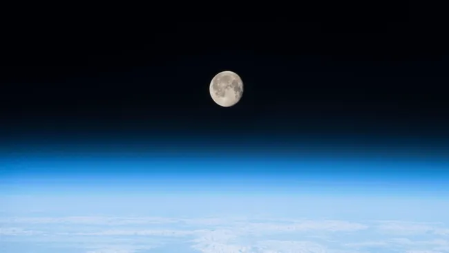 ن الغلاف الجوي للأرض مميز للغاية