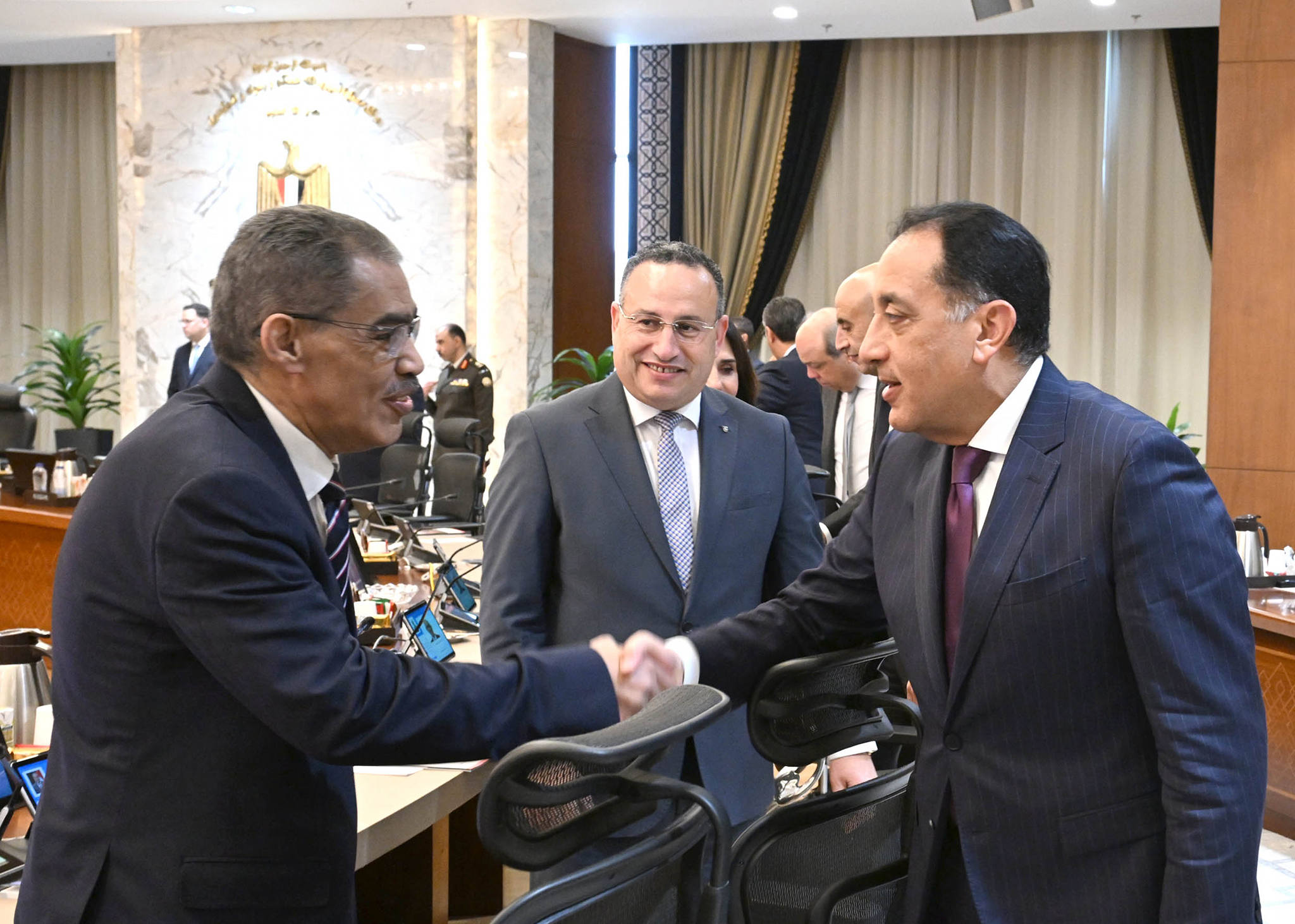 رئيس الوزراء يلتقي ضياء رشوان وزير الإعلام