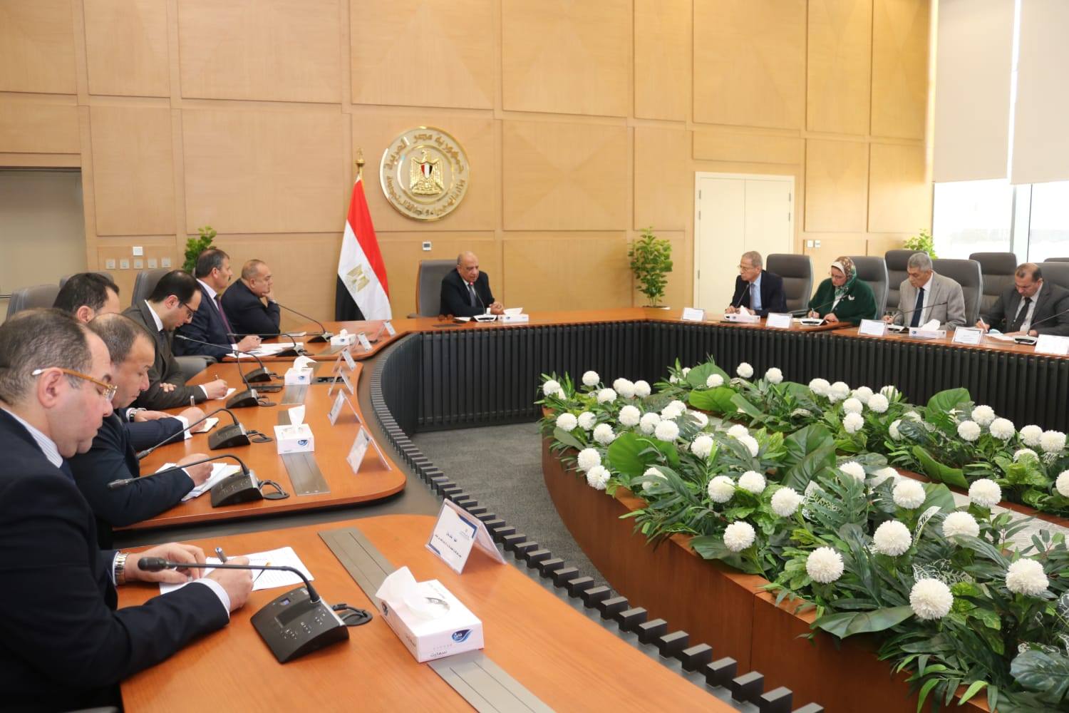 وزير الكهرباء يرفع درجة الاستعداد لضمان استقرار التغذية الكهربائية