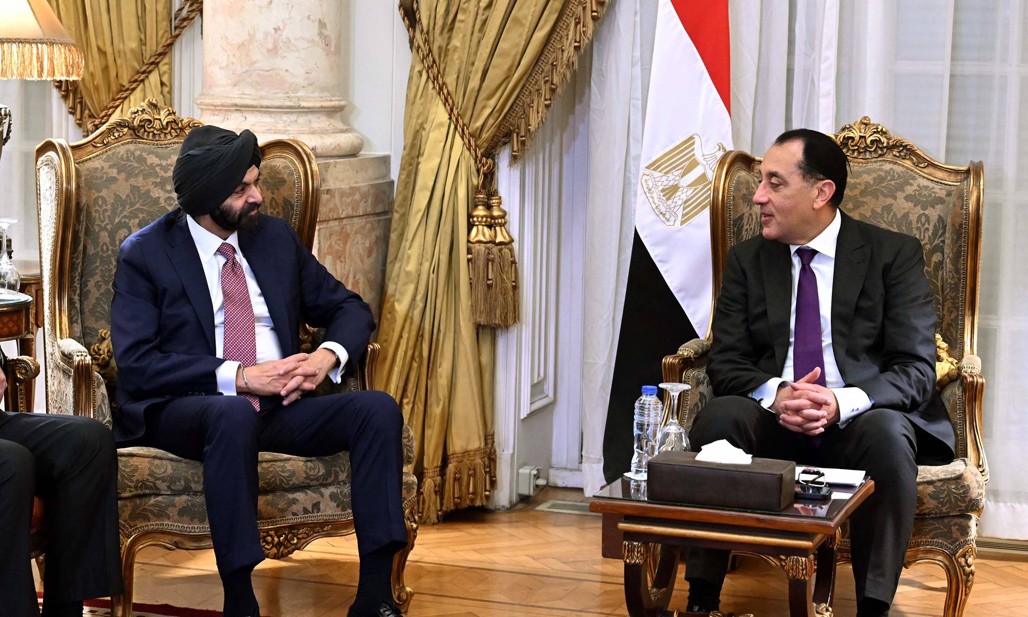 رئيس الوزراء يلتقي رئيس مجموعة البنك الدولي والوفد المرافق له