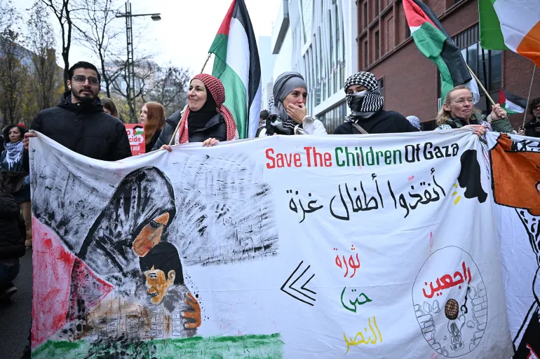 مظاهرة سابقة في بروكسل للمطالبة بالتعليق الفوري لاتفاق الشراكة بين الاتحاد الأوروبي وإسرائيل