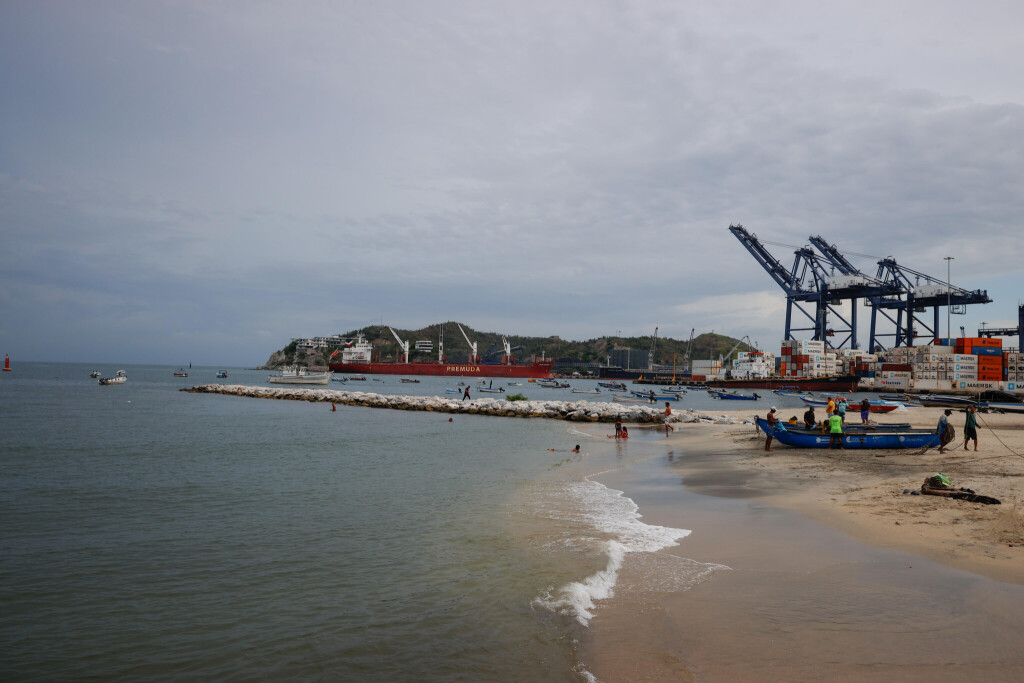 تستضيف سانتا مارتا، المدينة الساحلية ومركز تصدير الفحم، أول مؤتمر عالمي حول التخلص التدريجي من الوقود الأحفوري