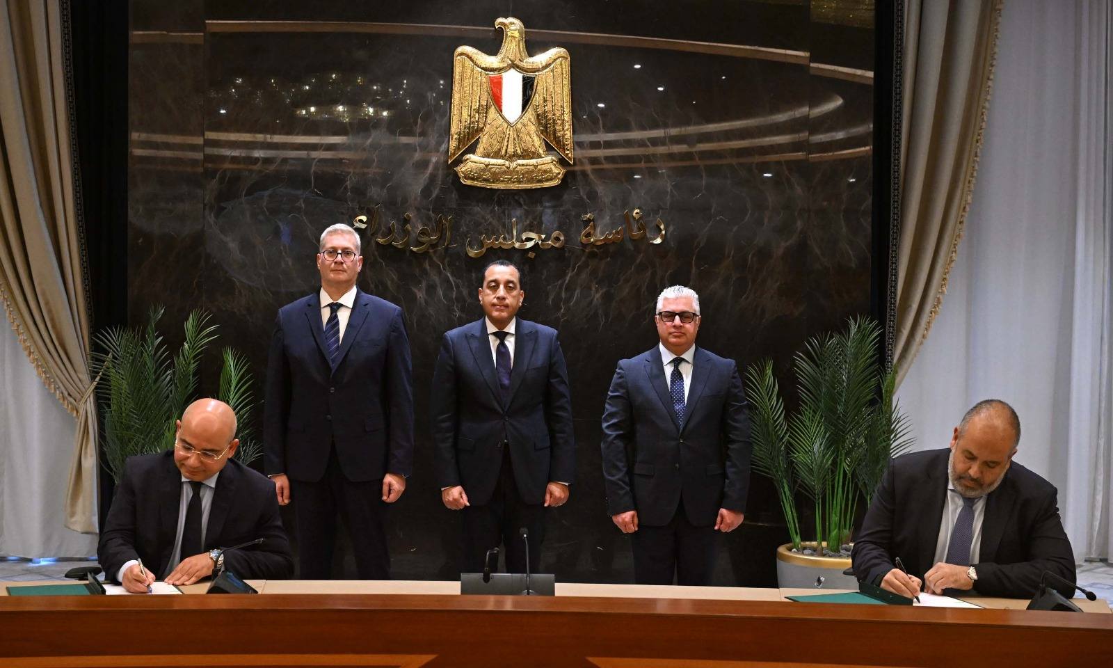 مدبولي يشهد توقيع مشروع "بولي سيرف" للكيماويات بالسخنة