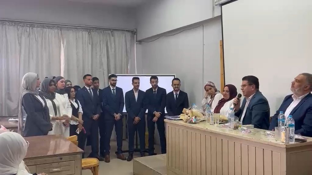 طلاب زراعة القاهرة يطورون تركيبة نانوية لسم النحل لعلاج سرطان الثدي