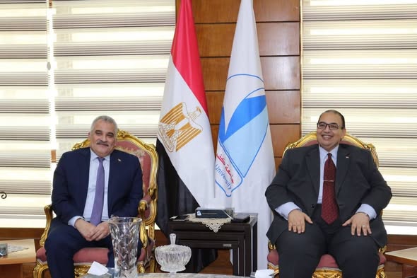 الطاقة الشمسية تدعم تجارة الأسماك في كفر الشيخ